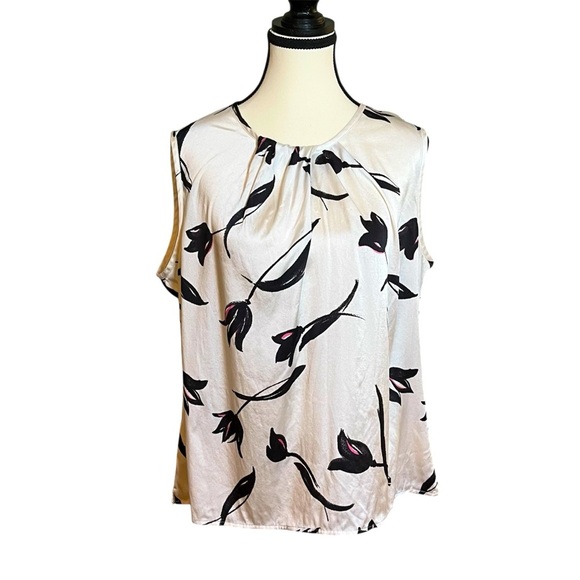 St John Silk Floral Top Blouse Black White Tulip Sleeveless Women’s Size Large - Picture 1 of 6